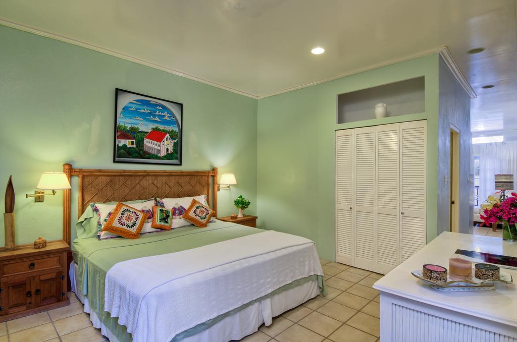 Freshwater Pond Fort Recovery Villa Suites Hotel חדר תמונה